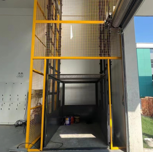 广元导轨式升降机助力物流园破解运输难题