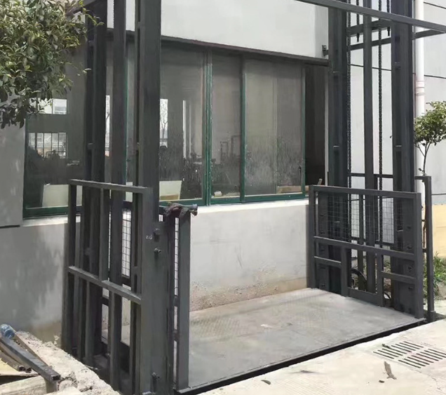 广元导轨式施工升降机助力民生工程提速增效