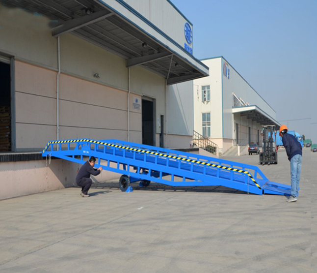 广元移动式登车桥应用